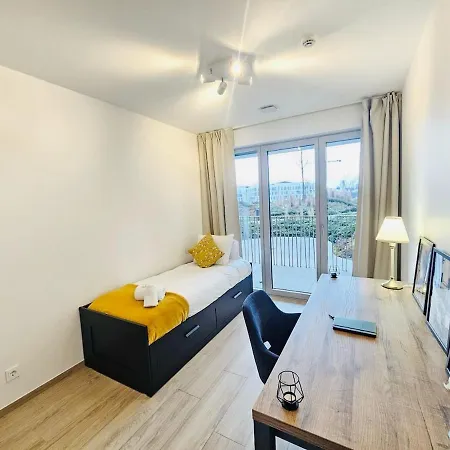 Stunning 2 Bedrooms With Private Terrace In Apartment