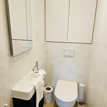 Stunning 2 Bedrooms With Private Terrace In * Luxembourg