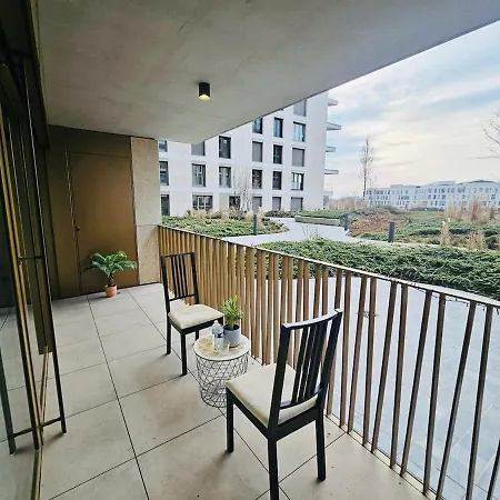Stunning 2 Bedrooms With Private Terrace In