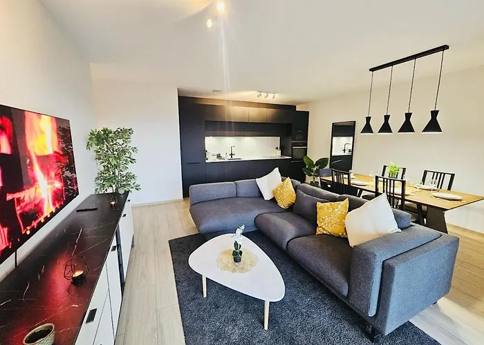 Stunning 2 Bedrooms With Private Terrace In